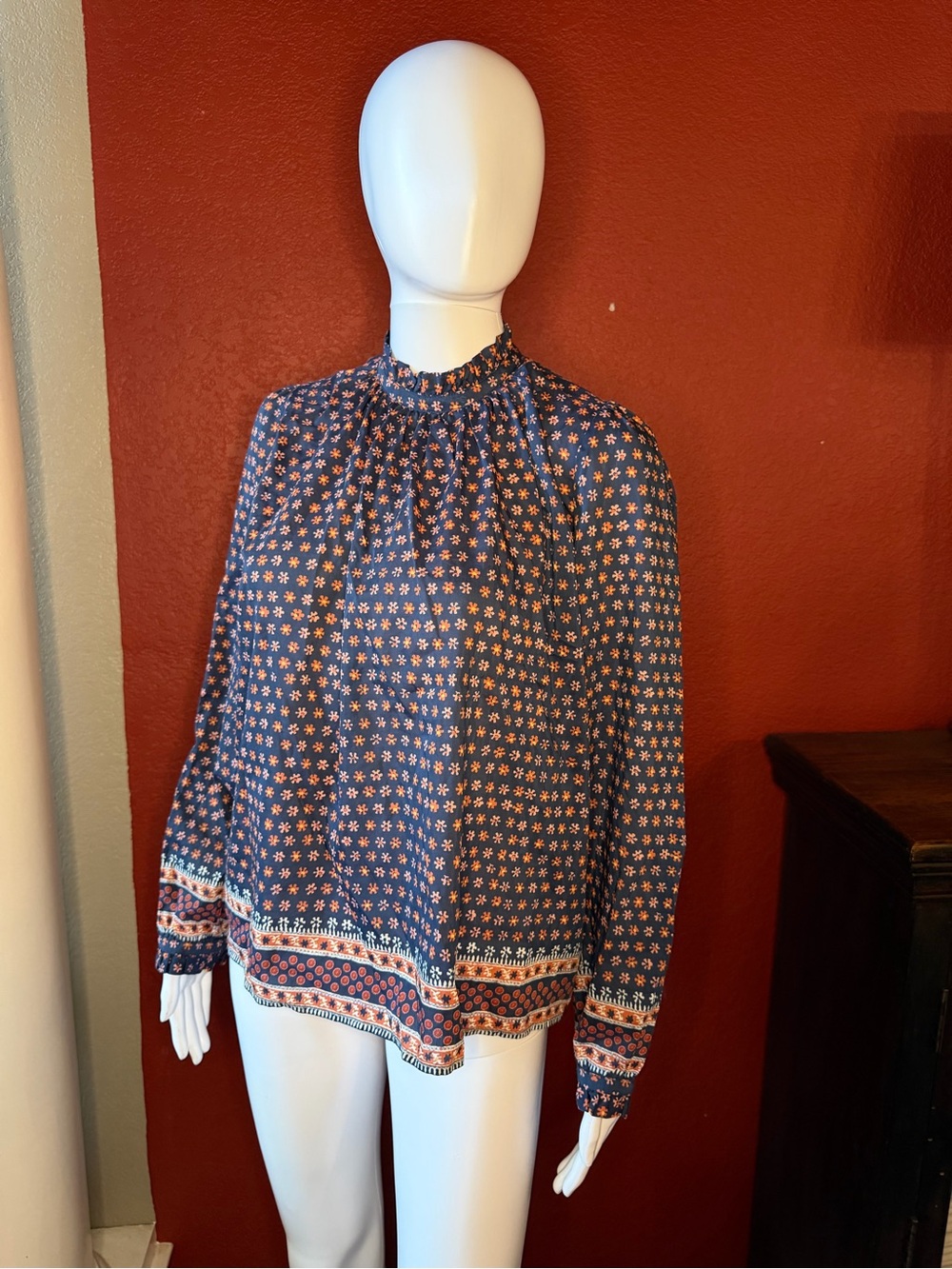 Trovata Birds of Paradis Hillary Blouse Cotton Silk Navy Floral Sz S